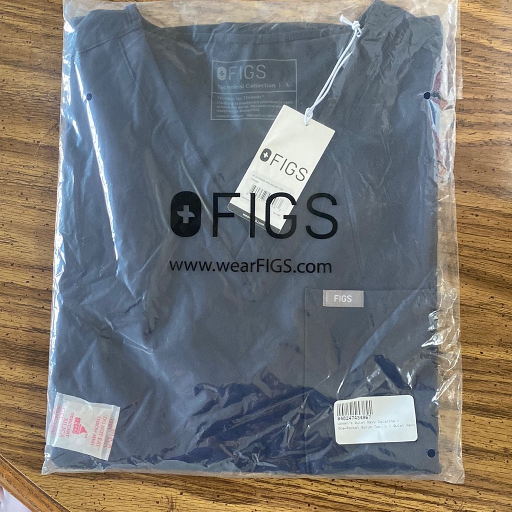 NWT figs Catarina quiet navy